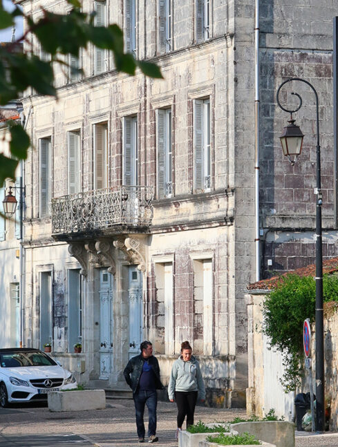 Saint-Savinien, Charente marititime photo ©Pascale Desclos