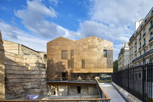 Façade ouest. Bernard Desmoulin, architecte. Paris, musée de Cluny - musée national du Moyen Âge