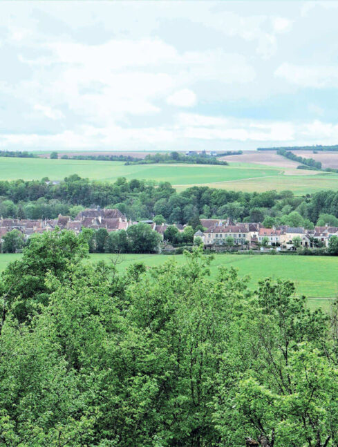 Noyers, dans l’Yonne, un trou de verdure où chante une rivière.